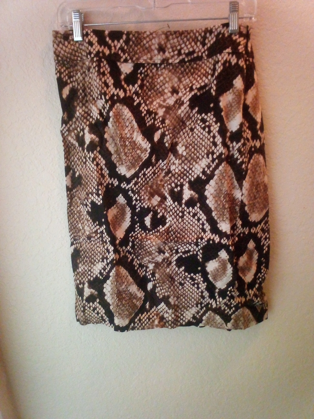 Brown Snake-Print Reptile Habitat Cover